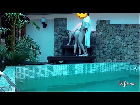 ❤️ Chefen bjuder in tjänsteflickan till poolen, men kunde inte motstå en het ❌ Sexvideo at porn sv.rassadakubani.ru ❌❤